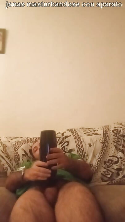 Jonas Masturbating with Bribrador