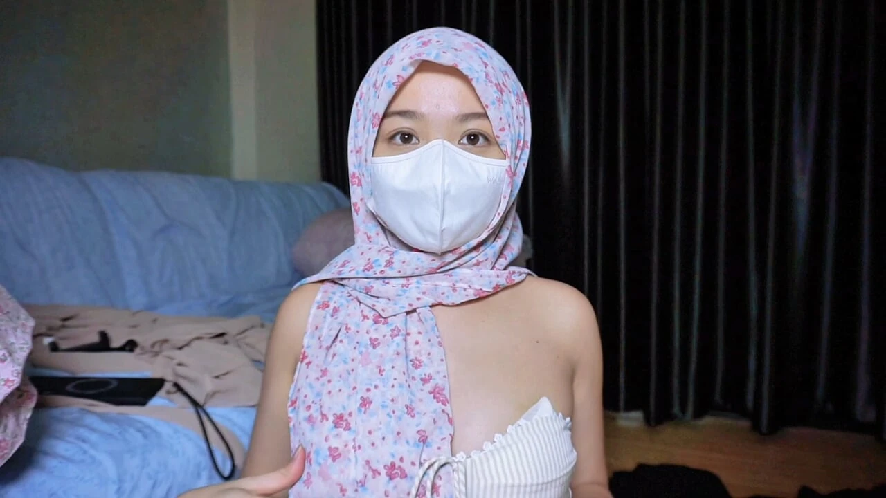 Mystery, sinnliche kurven des muslimischen mädchens unter dem schleier