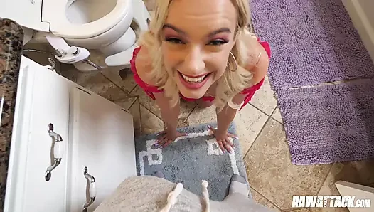 Blonde Beauty Lindsey Lakes Is A Naughty Hottie