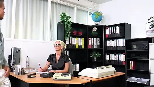 Gerçek Alman ev kadınları edepsiz hikayeler - sahne #01