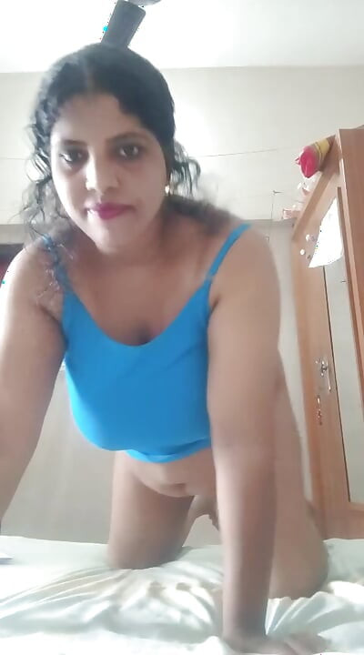 Aunty playing