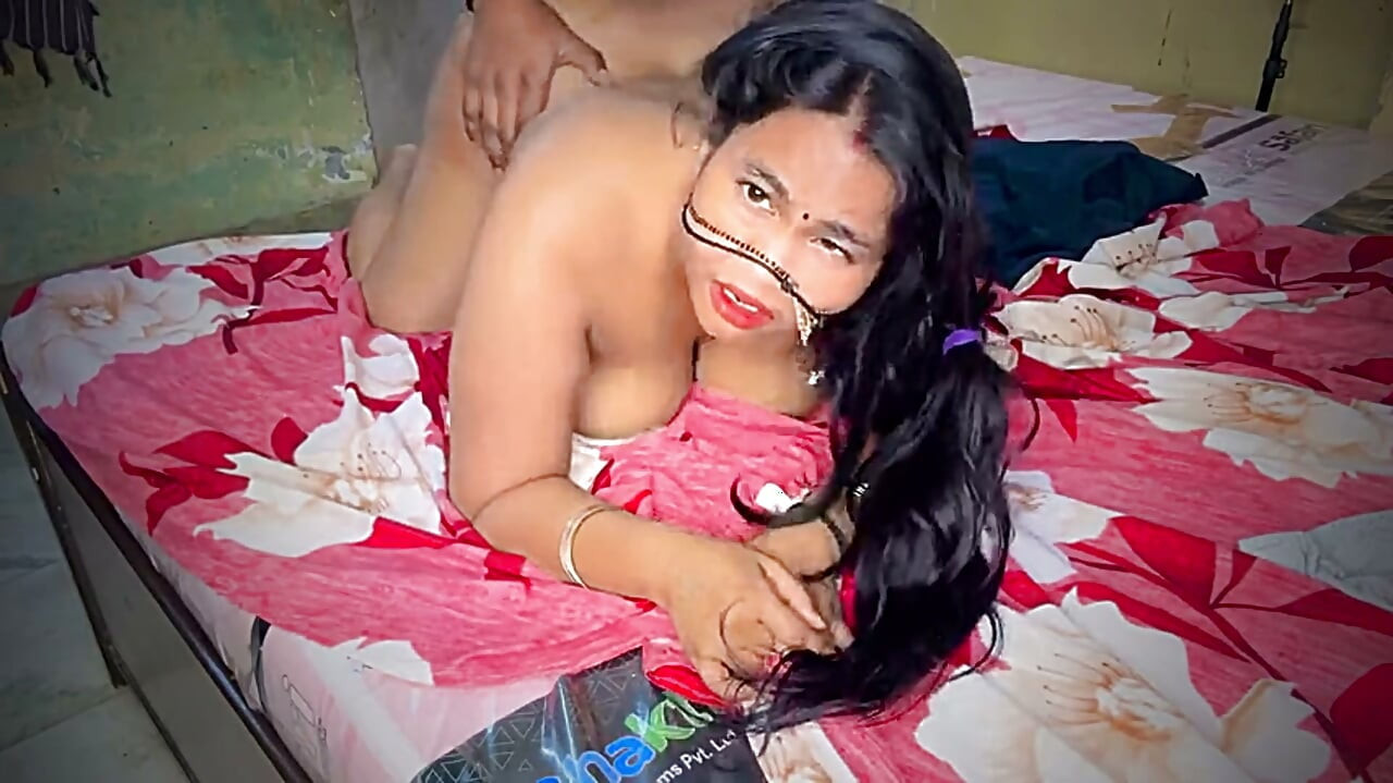 Desi housewife got hard fucked in doggy style with husband hindi video indian couple