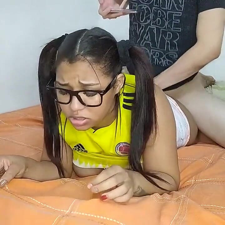 Amateur Porn "colombian Stepsister, Hot When Her Husband Went on a Trip to the United States and Invites His Stepbrother to Do D