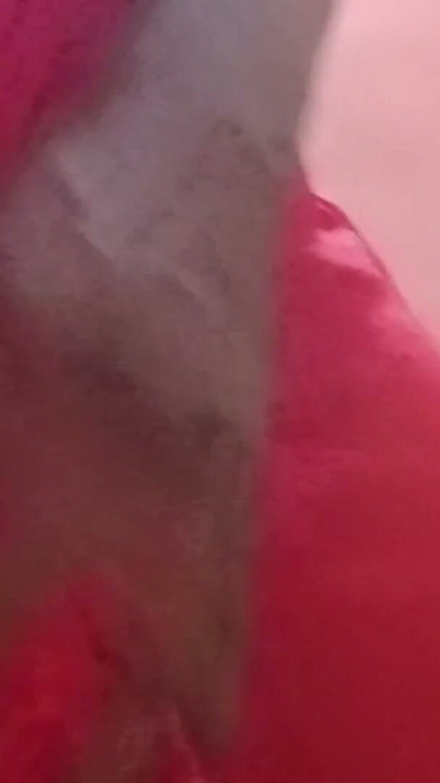 PRIMUL SEX ÎN BIKINI ÎN POZIȚIE ÎN PICIOR ȘI GÂT ADÂNC INTENS CARE A FĂCUT-O SĂ ÎNGHITĂ SPERMĂ | Clip 1