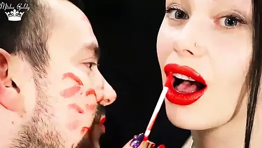 Kompilasi lipstik merah & menggoda bibir! 50$ daripada harga asli 85$