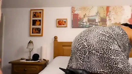 Jam kerja nenek - film lengkap