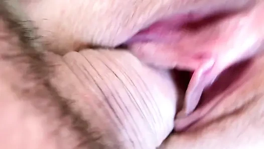 SETELAH CUKUR BULU, ISTRIKU NGEBIARIN AKU NGELIAT DIA LAGI KENCING