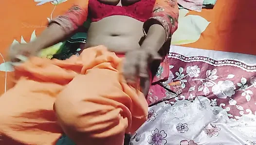 Секс-видео индийской бхабхи дези и слуги