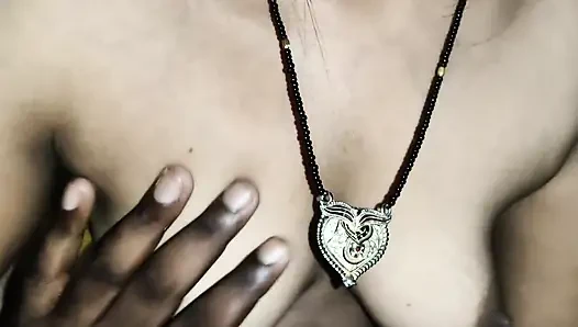 Video rekaman seks gadis hot india pertama kali ngentot di kamar
