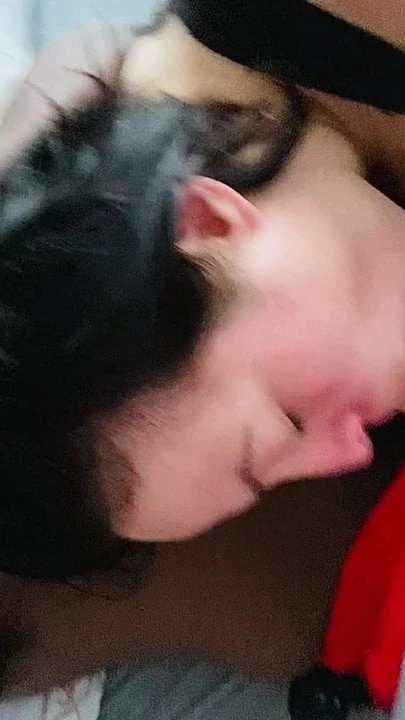 Puerto Rican mami sucks dick off