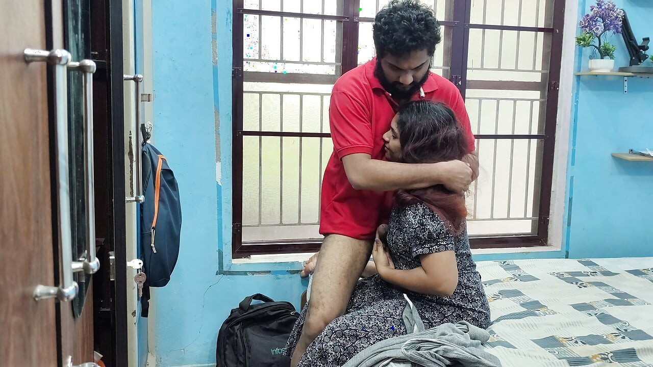 Malayalai couple hot romance at pagkuskos ng titi