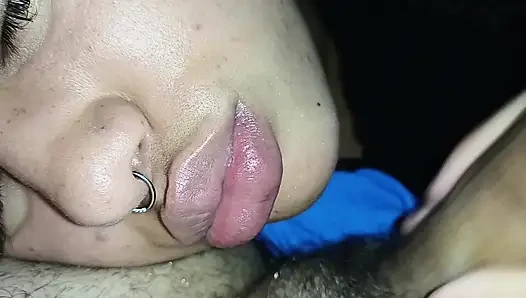 GESICHTS-SPERMA, VERDAMMT, WIE VIEL SPERMA IN DIESEM MUND IST, SIE LIEBT ES