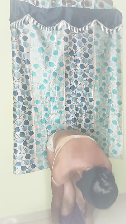 Cute indian house wife showing her cleavage