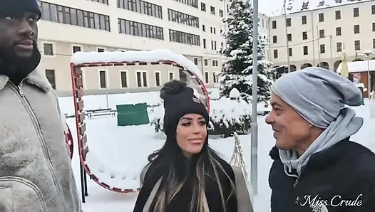 P1 tourist matt ngentot semua lubangku