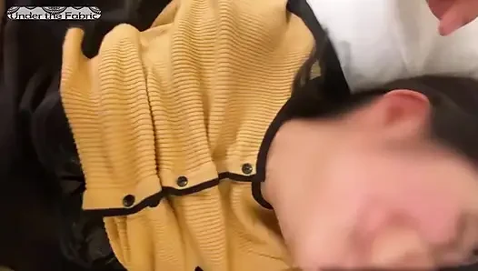 Facereveal siyah saçlı güzelin ikinci turu, cesur bir yolculuk ve derin dölleme tepeleri ile heyecan verici