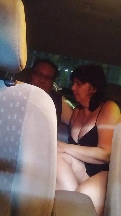 Tratamos de hacer un vídeo en el carro y resulta muy pequeño