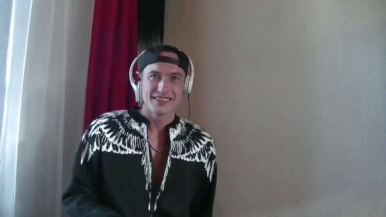 Curva lui Stuart umplută cu spermă de LUkas al francezului Abdboy