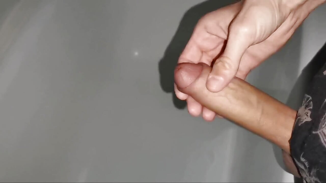 A Very Powerful Stream From a Large Penis