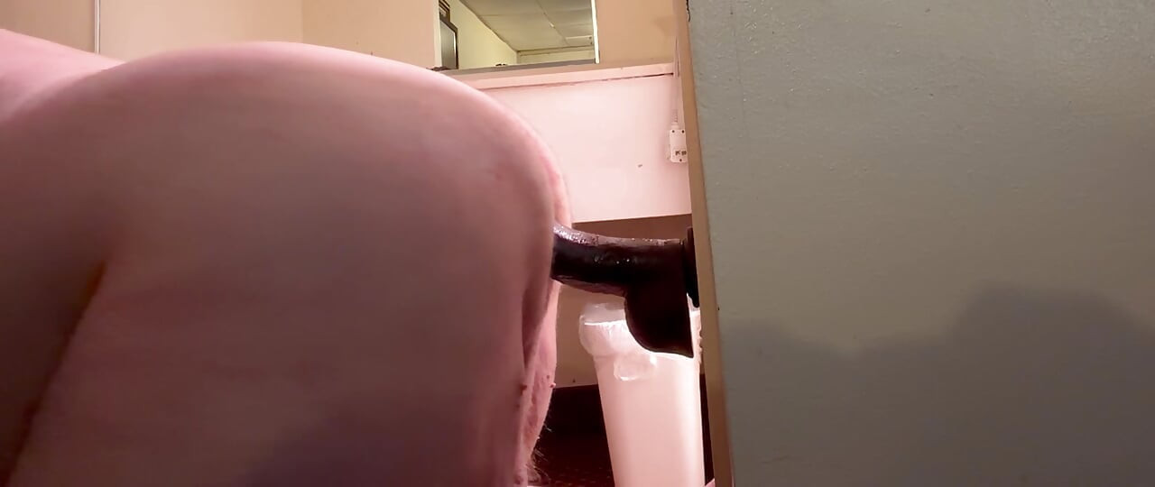 Fat guy solo play time