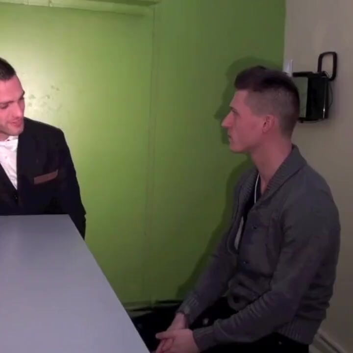 twin kukfced by KEVIN his manager ans sduite and class at work