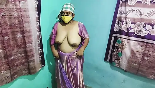 Sari ile duş sonrası seks yapıyor ve buna bayılıyor