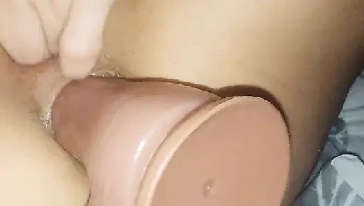 Мне это помогает, это больно, но мне нравится анал с Conaolador