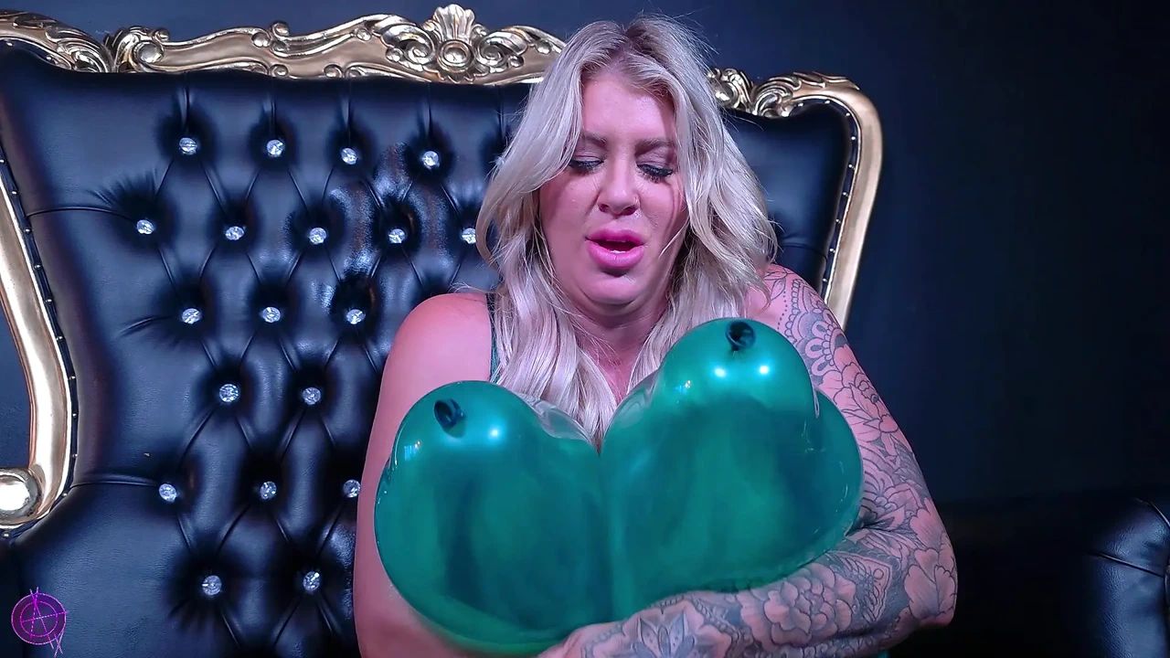 Lolly得知她喜欢气球爆裂! 4k