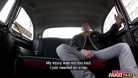 Frau fake taxi - boxer fickt knock-blondine