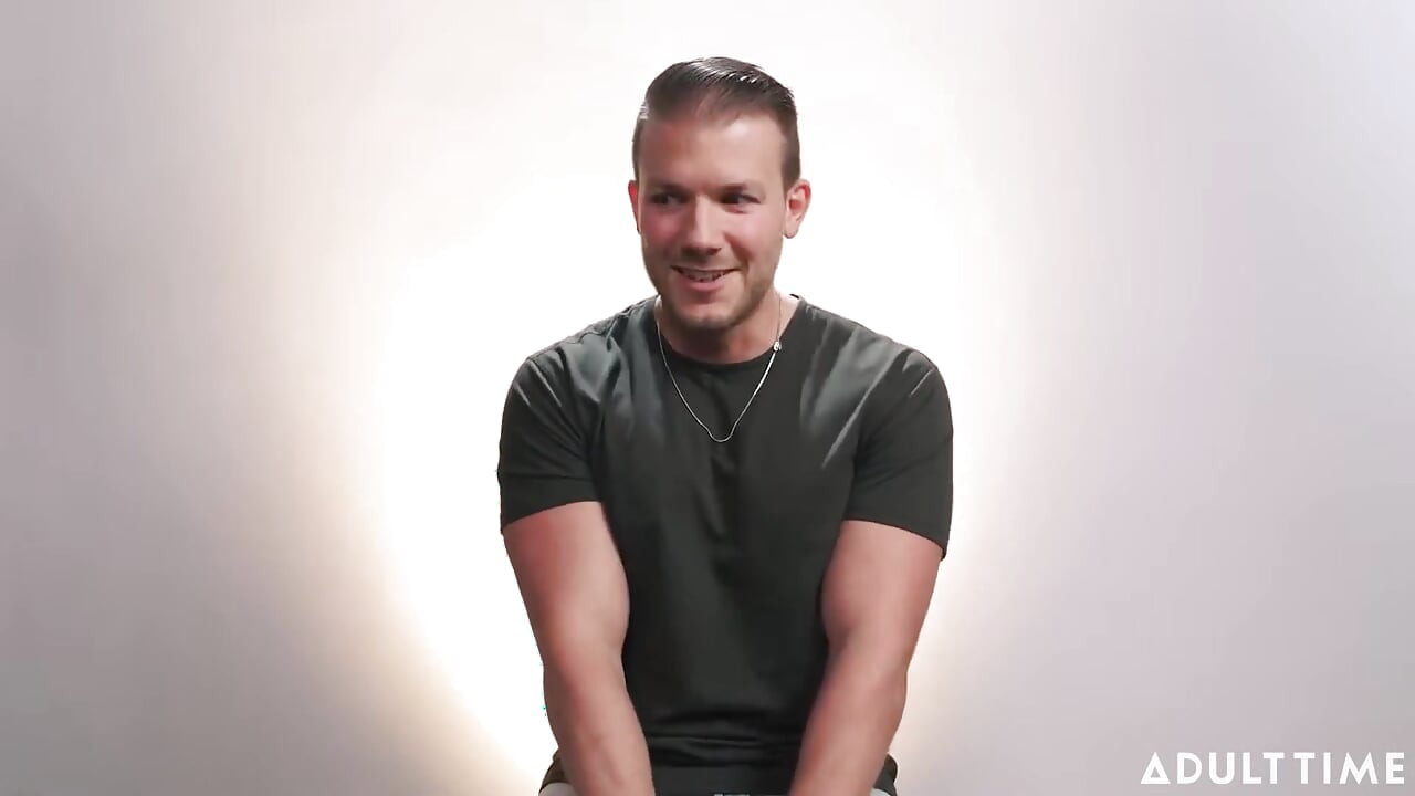 Codey Steele abandonó el mormonismo por el porno y el placer | Entrevista de estrella | Tiempo para adultos