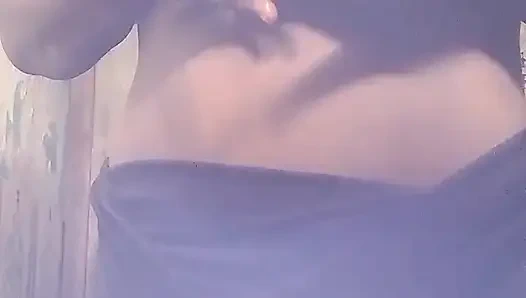 Ben Izlerken Üvey Annem Göğüslerini Bana Gösteriyor