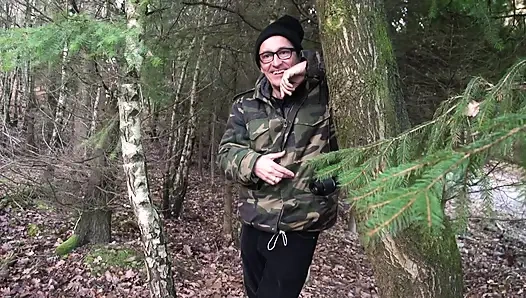 Дикий Трах С Двойном Проникновением На Улице В Лесу