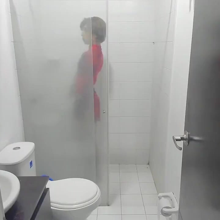 Colombian Femboy Juicy Ass Twerk with Dildo in the Shower