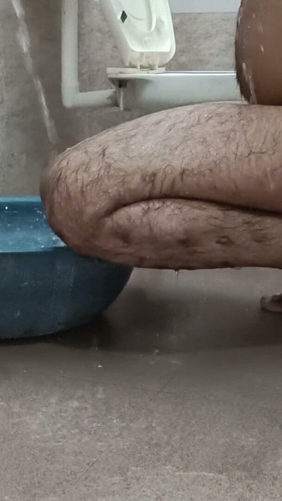 The fun of bathing naked is something else. | Clip 1