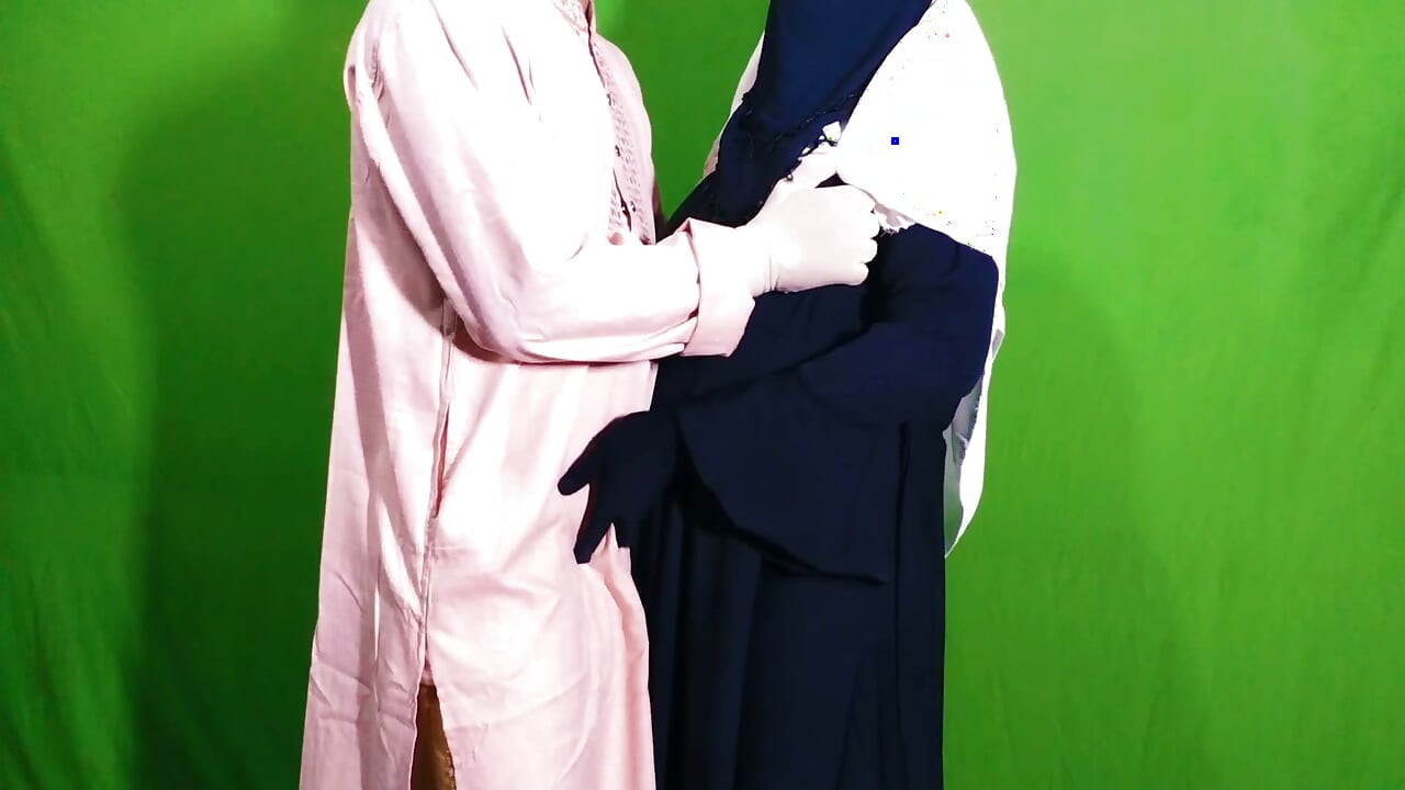 แม่เลี้ยงอินเดียโดนลูกเลี้ยงเย็ดในห้องนอน Feat, Indian