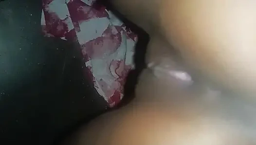 Üvey erkek kardeş ve yatak odası