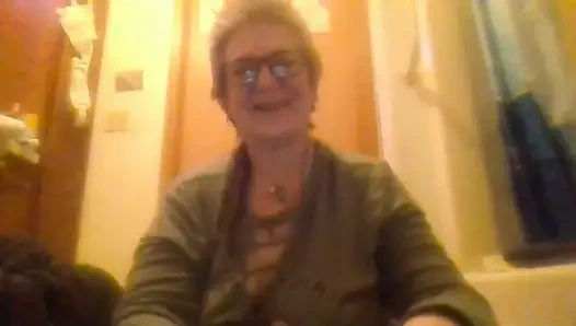 Засвет сисечки Stetch Yoda