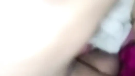Desi bhabhi ko land munh mein dekhkar chut faadi