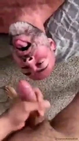 , 06, adânc în gât