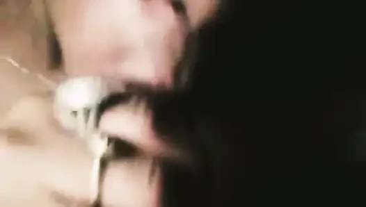Son derece özensiz ağız çalışması!!