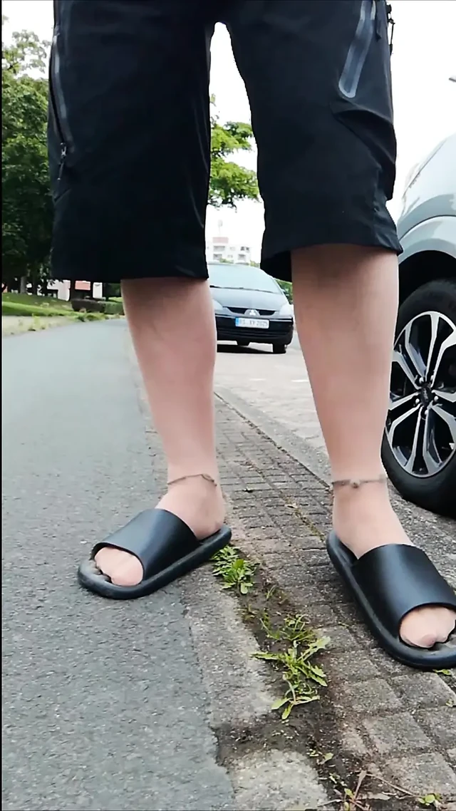 Carmen Nylonjunge Walked Around in Braunschweiger Weststadt