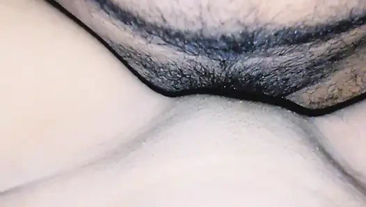 Pacar seksi desi India panas meniduri kamarku