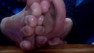 Feet-slime
