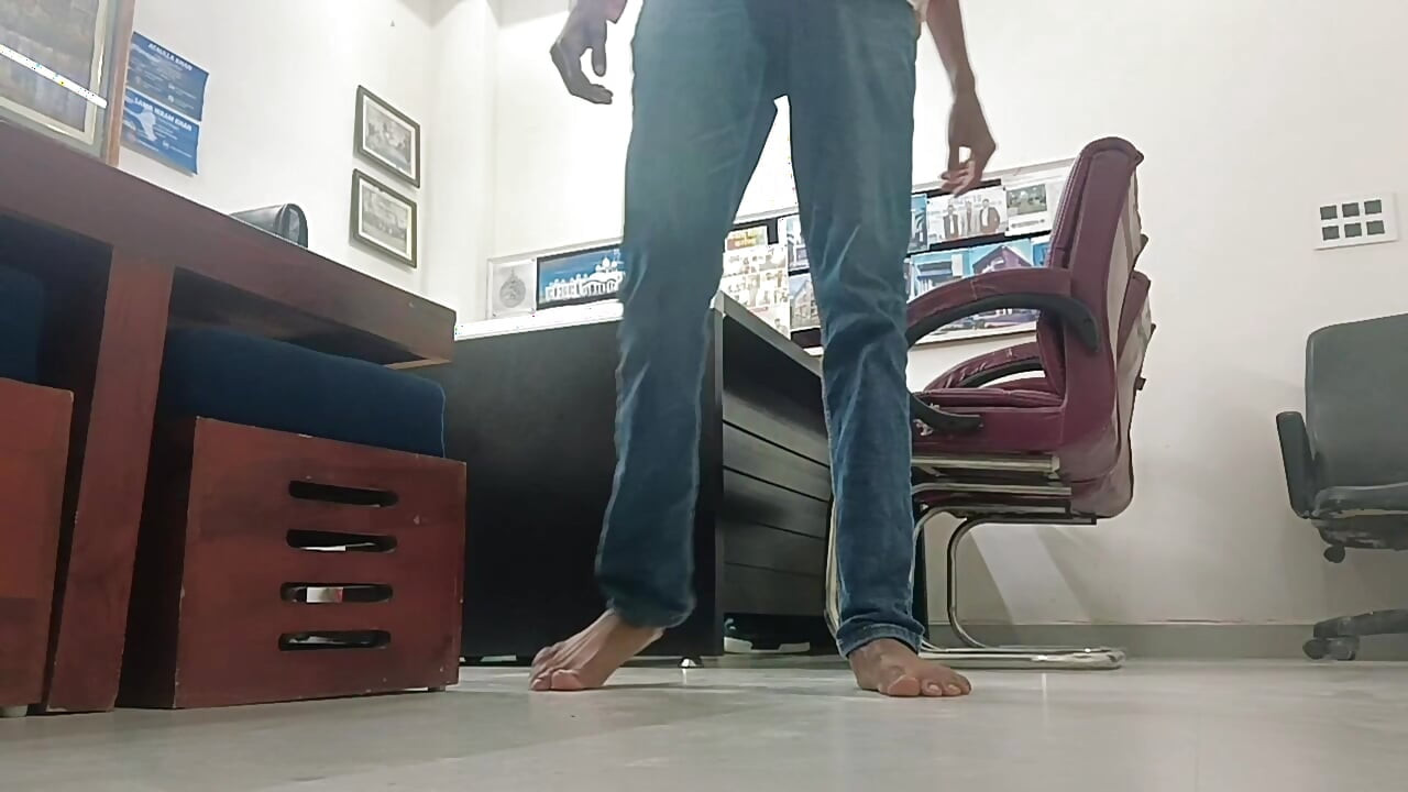 Desi shemale cumshot part -2
