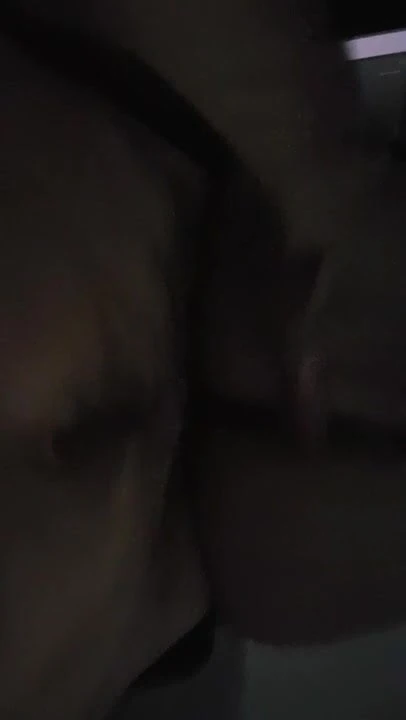 Elle prend son pied ca claque la cochone
