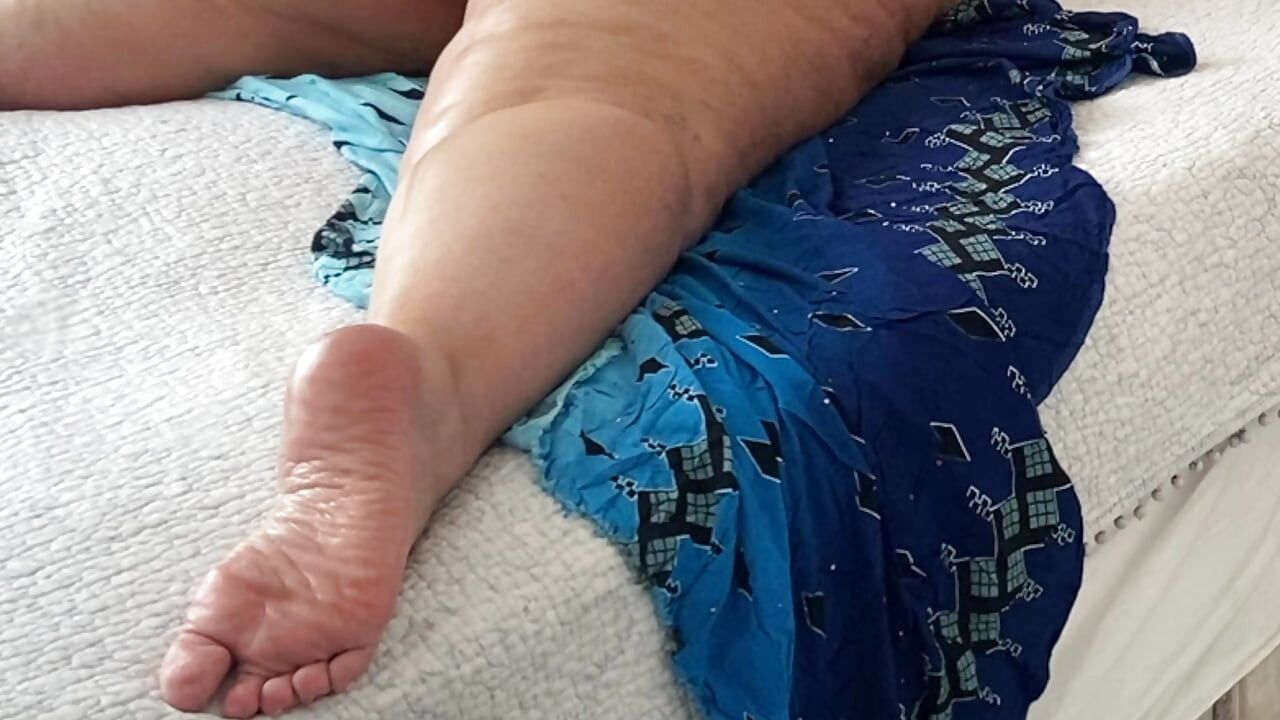 Hot Oil Milf Rub down Interracial Bareback sex