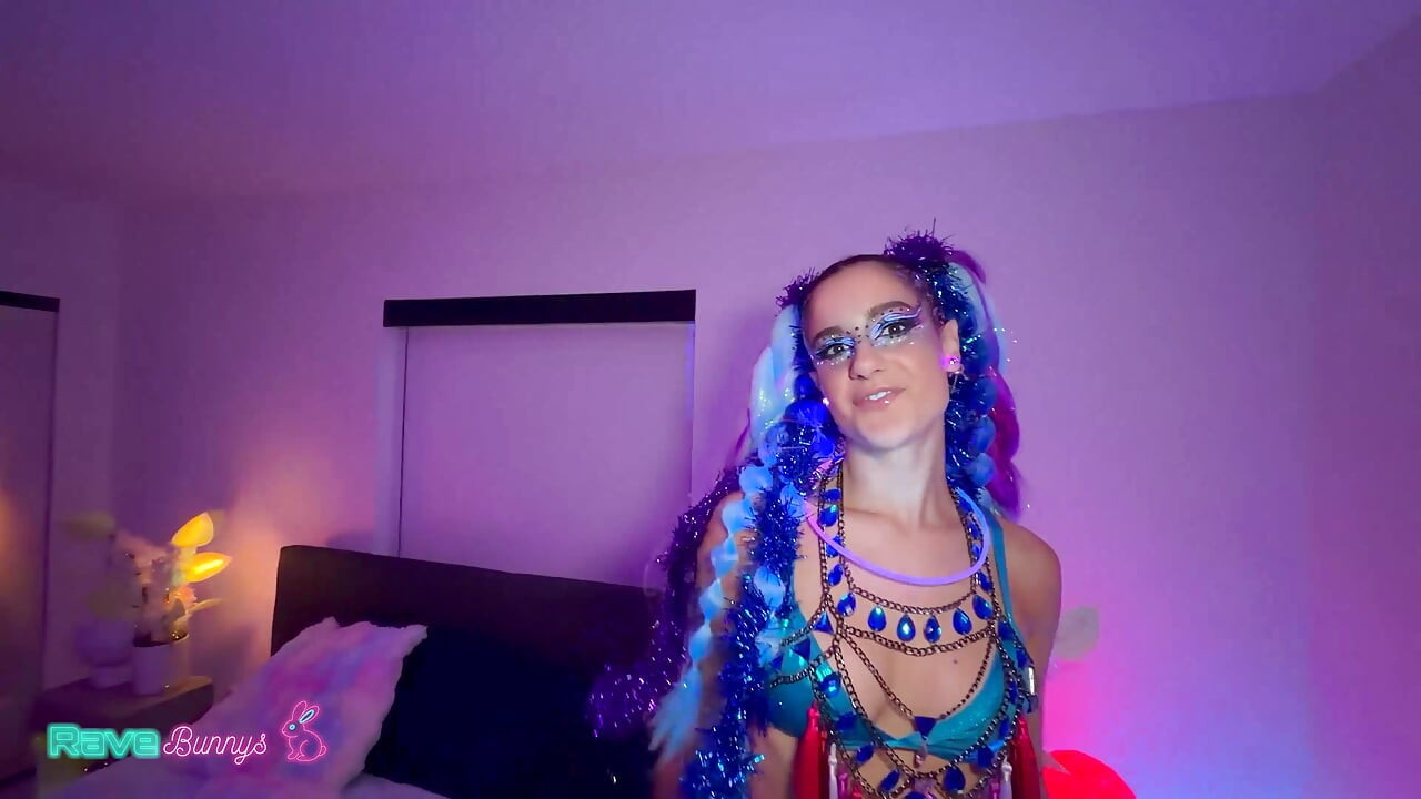 Madison Lights Up The Private Rave Scene In A Night Of Neon Temptation
