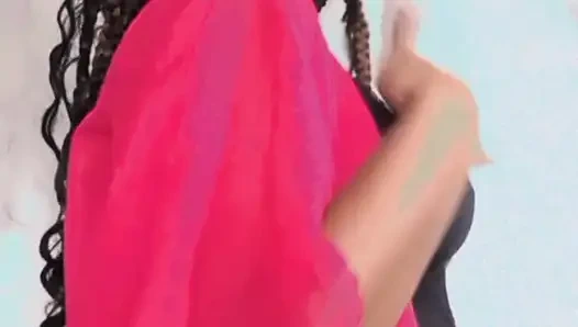 Ты не должен наблюдать за этим... Но посмотри на меня