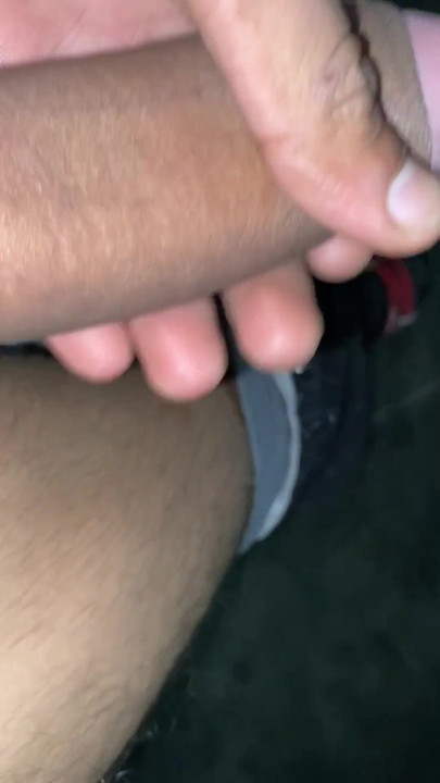 我让我的勃起并摇晃它。 | 短片 1