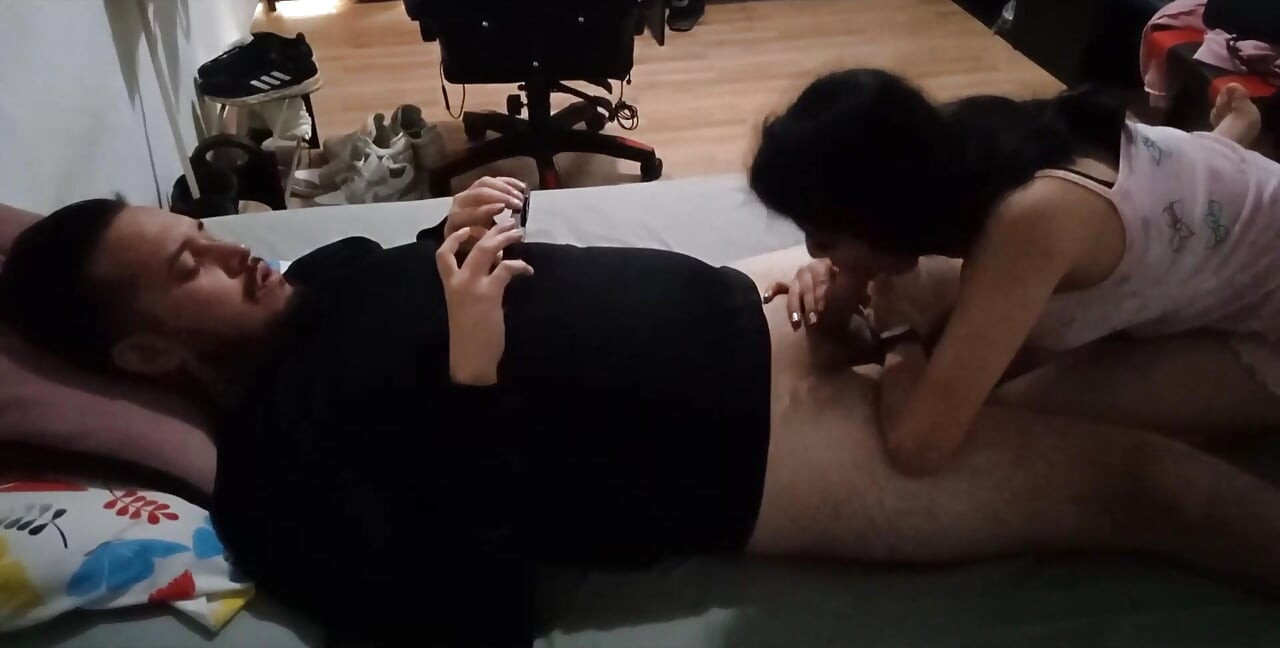 Excited Young Woman Rides Her Neighbor's Cock Out of Revenge for Her Ex-boyfriend