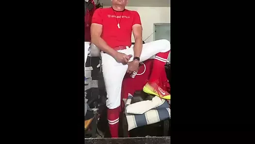 Jockdad87 mengalu-alukan hari pembukaan dalam gear besbolnya